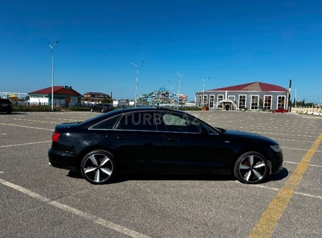Audi A6-4
