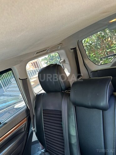 Mitsubishi Pajero-8