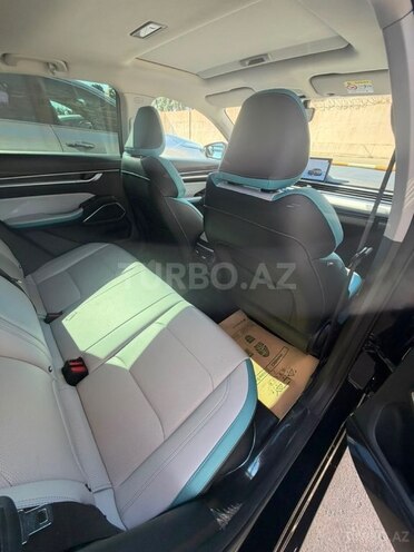 Geely Emgrand-10