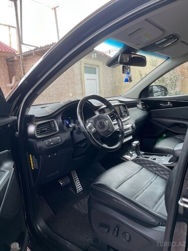 Kia Sorento-7