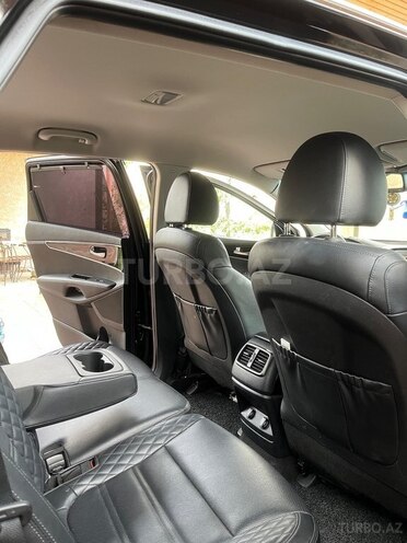 Kia Sorento-13