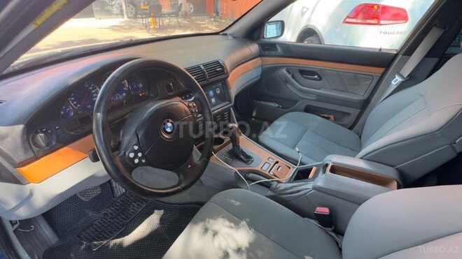 BMW 528-6
