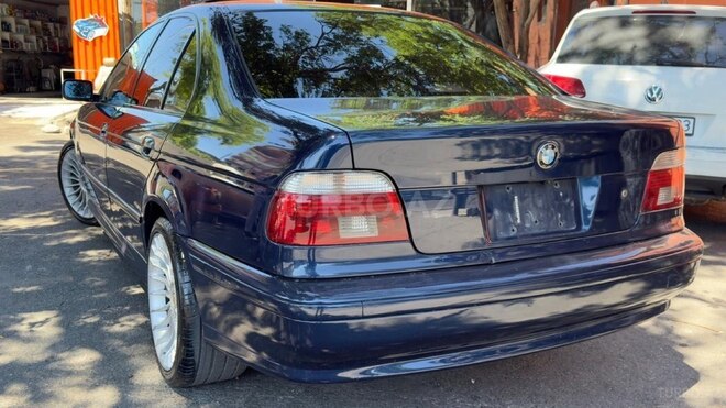 BMW 528-5