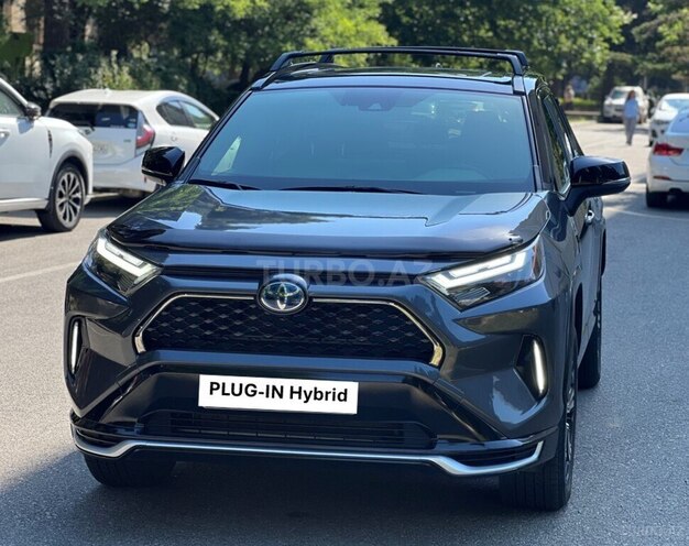 Toyota RAV4-1
