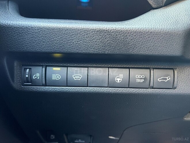 Toyota RAV4-13