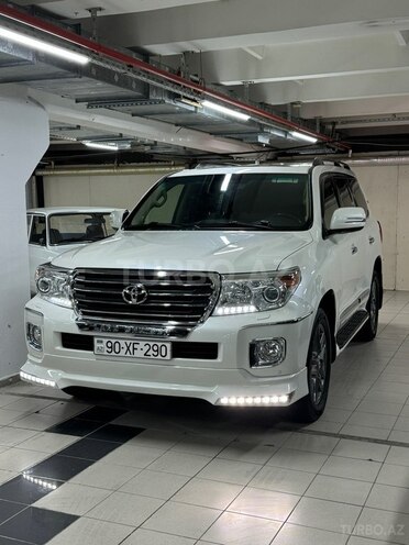 Toyota Land Cruiser-2