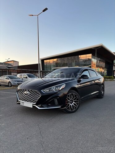 Hyundai Sonata-1