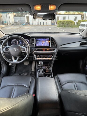Hyundai Sonata-7