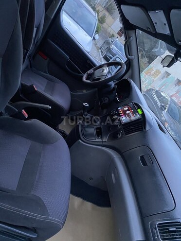 Hyundai H-1-5