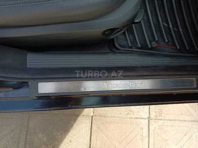 Mercedes E 220-13