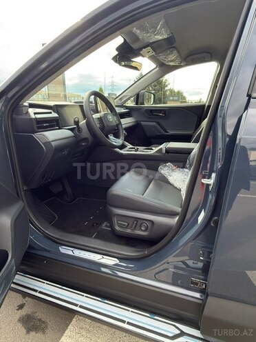 Toyota RAV4-10