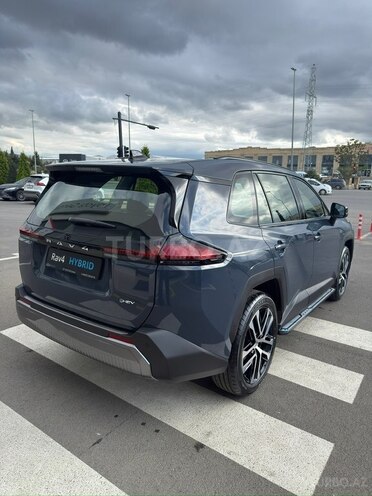 Toyota RAV4-5