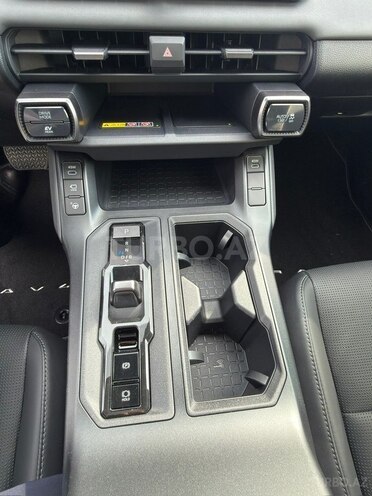 Toyota RAV4-7