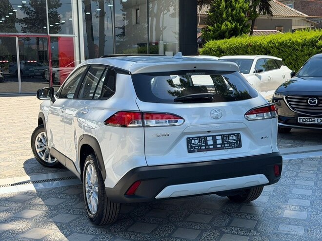 Toyota Corolla Cross-8