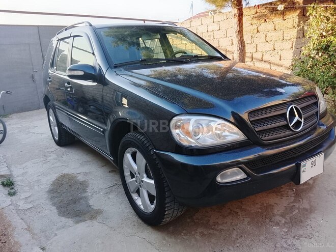 Mercedes ML 320-11