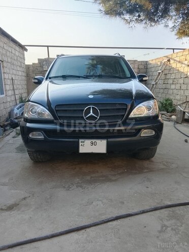 Mercedes ML 320-1