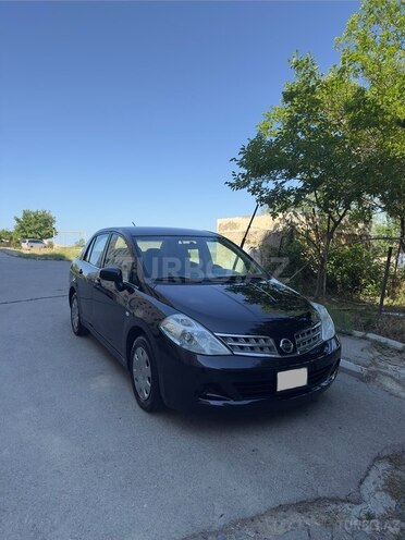 Nissan Tiida-3