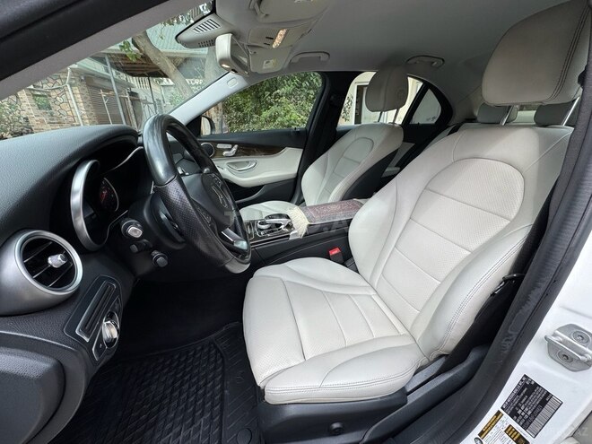 Mercedes C 300-13