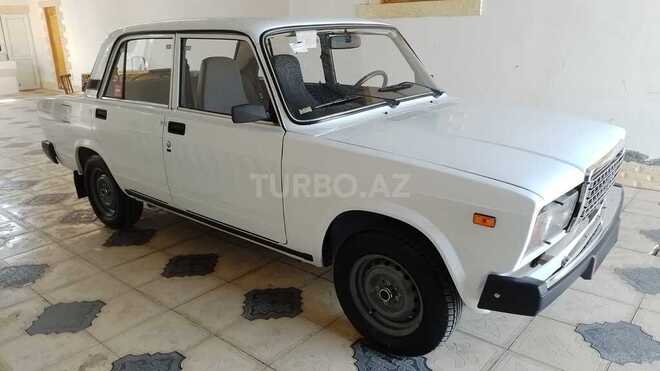LADA (VAZ) 2107-4