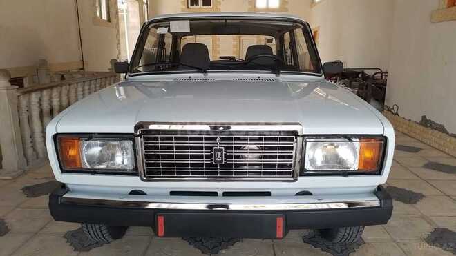 LADA (VAZ) 2107-1