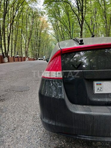 Honda Insight-3