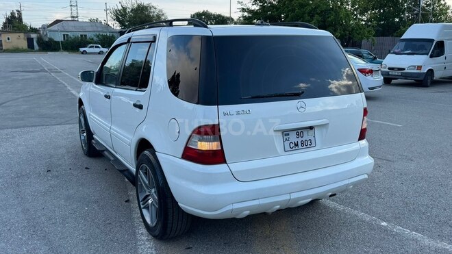 Mercedes ML 320-7