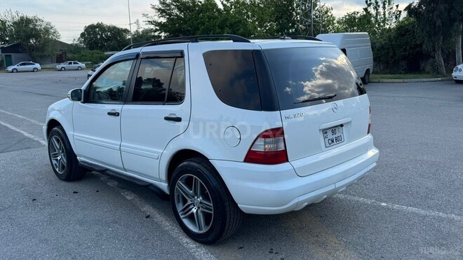 Mercedes ML 320-10