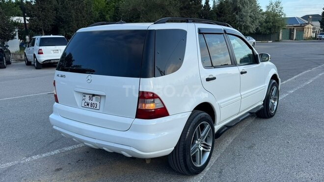 Mercedes ML 320-9