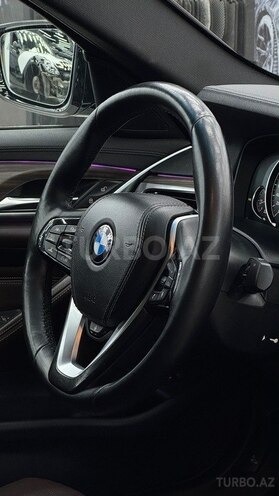 BMW 523d-11
