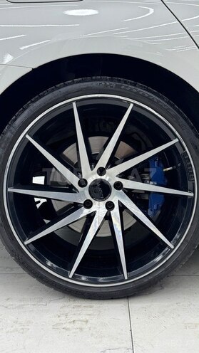 BMW 523d-12