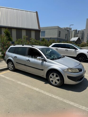 Renault Megane-2