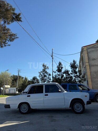 LADA (VAZ) 2107-4