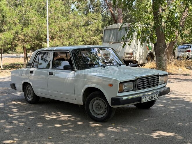 LADA (VAZ) 2107-1