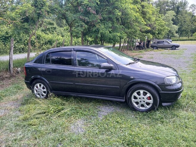 Opel Astra-11