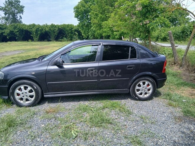 Opel Astra-12
