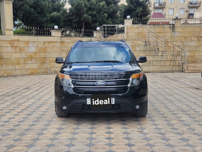 Ford Explorer-8