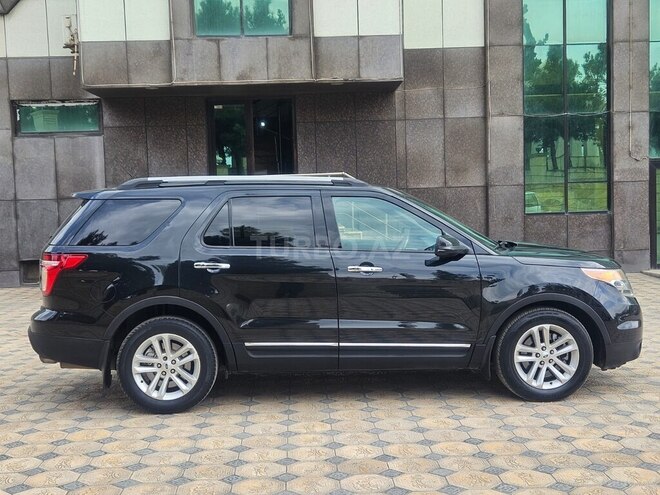 Ford Explorer-6