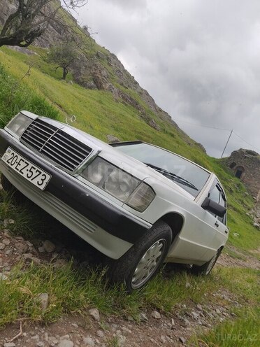 Mercedes 190-14