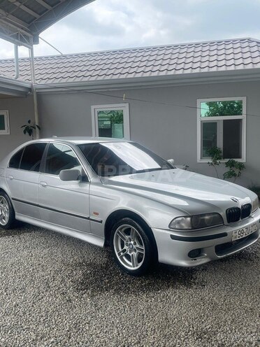 BMW 523-4