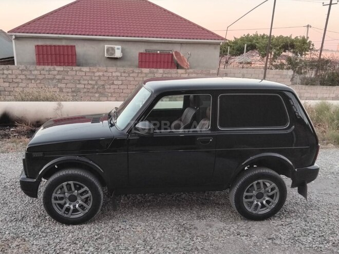 LADA (VAZ) Niva-9