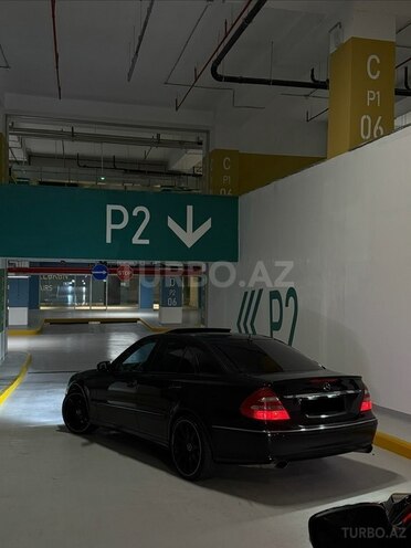 Mercedes E 240-7