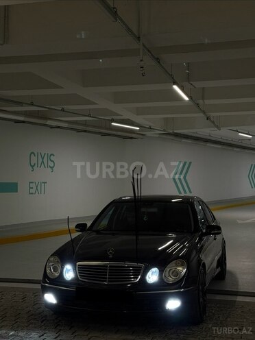 Mercedes E 240-3