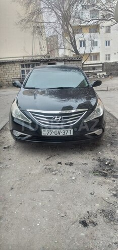 Hyundai Sonata-1