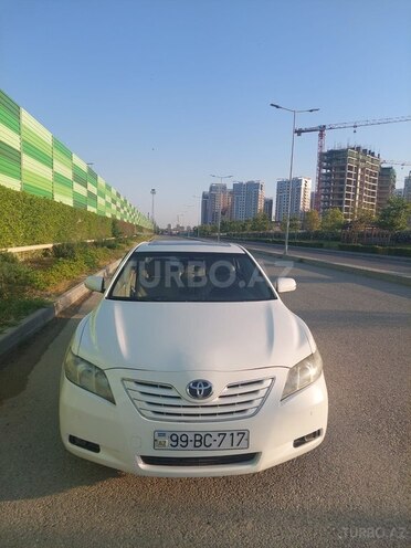 Toyota Camry-1