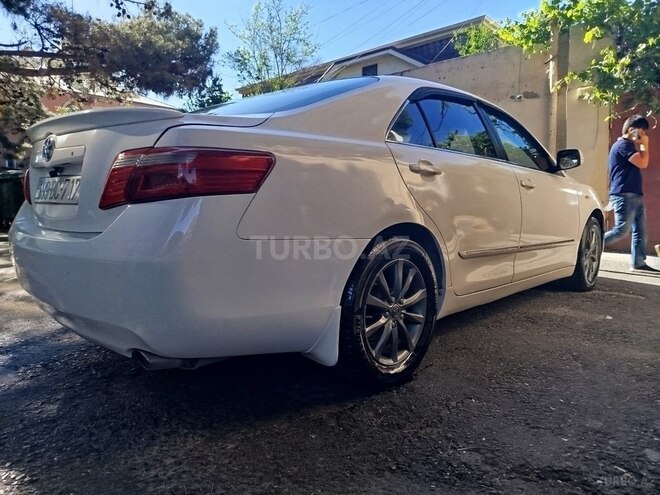 Toyota Camry-5