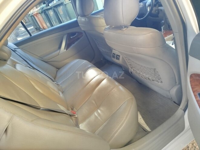 Toyota Camry-10