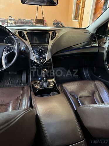 Hyundai Grandeur-4