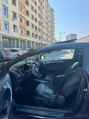 Kia Cerato Koup-12