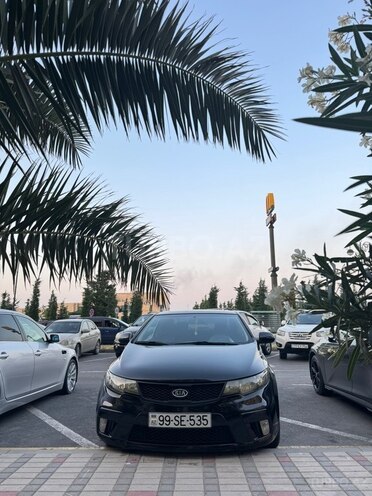 Kia Cerato Koup-1
