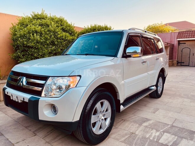 Mitsubishi Pajero-5